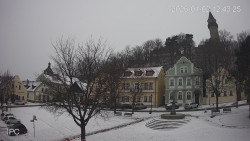 Náměstí, Hrad a Trůba