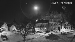 Náměstí, Hrad a Trůba