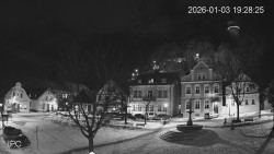 Náměstí, Hrad a Trůba