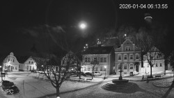 Náměstí, Hrad a Trůba