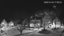 Náměstí, Hrad a Trůba