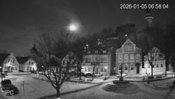 Náměstí, Hrad a Trůba