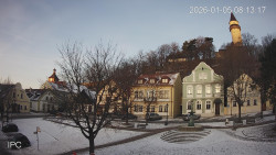 Náměstí, Hrad a Trůba