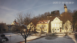 Náměstí, Hrad a Trůba