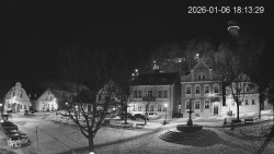 Náměstí, Hrad a Trůba