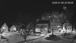 Náměstí, Hrad a Trůba