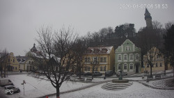 Náměstí, Hrad a Trůba