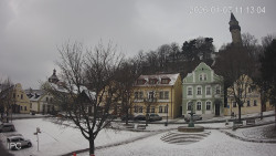 Náměstí, Hrad a Trůba