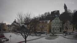 Náměstí, Hrad a Trůba