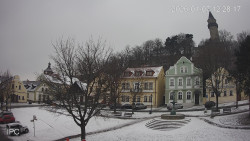 Náměstí, Hrad a Trůba