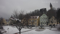 Náměstí, Hrad a Trůba