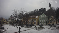 Náměstí, Hrad a Trůba