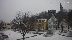 Náměstí, Hrad a Trůba