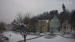 Náměstí, Hrad a Trůba