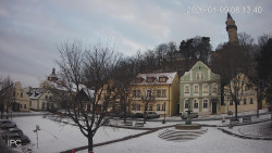 Náměstí, Hrad a Trůba