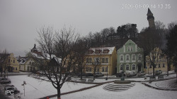 Náměstí, Hrad a Trůba