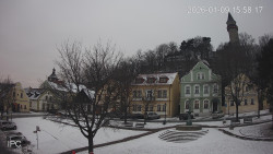 Náměstí, Hrad a Trůba