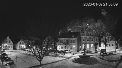 Náměstí, Hrad a Trůba