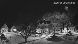 Náměstí, Hrad a Trůba