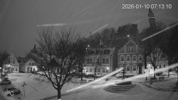 Náměstí, Hrad a Trůba