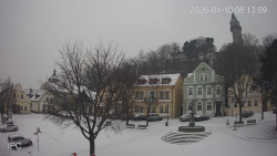 Náměstí, Hrad a Trůba