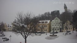 Náměstí, Hrad a Trůba