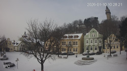 Náměstí, Hrad a Trůba