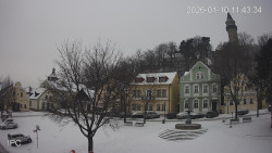 Náměstí, Hrad a Trůba