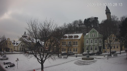 Náměstí, Hrad a Trůba