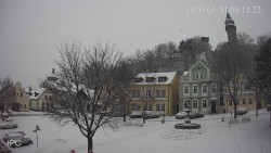 Náměstí, Hrad a Trůba