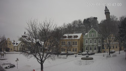 Náměstí, Hrad a Trůba