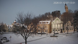 Náměstí, Hrad a Trůba