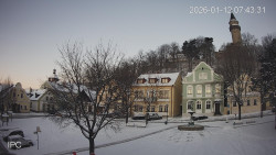 Náměstí, Hrad a Trůba