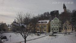 Náměstí, Hrad a Trůba