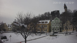 Náměstí, Hrad a Trůba