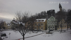 Náměstí, Hrad a Trůba