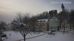 Náměstí, Hrad a Trůba