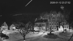 Náměstí, Hrad a Trůba