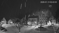 Náměstí, Hrad a Trůba