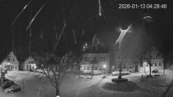 Náměstí, Hrad a Trůba