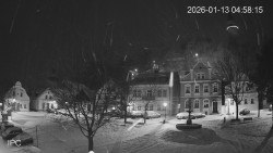 Náměstí, Hrad a Trůba