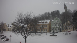 Náměstí, Hrad a Trůba