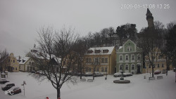 Náměstí, Hrad a Trůba