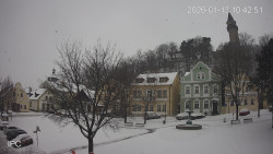 Náměstí, Hrad a Trůba