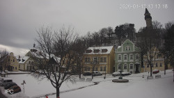 Náměstí, Hrad a Trůba