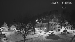 Náměstí, Hrad a Trůba