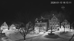 Náměstí, Hrad a Trůba