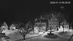 Náměstí, Hrad a Trůba