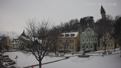 Náměstí, Hrad a Trůba