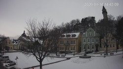 Náměstí, Hrad a Trůba